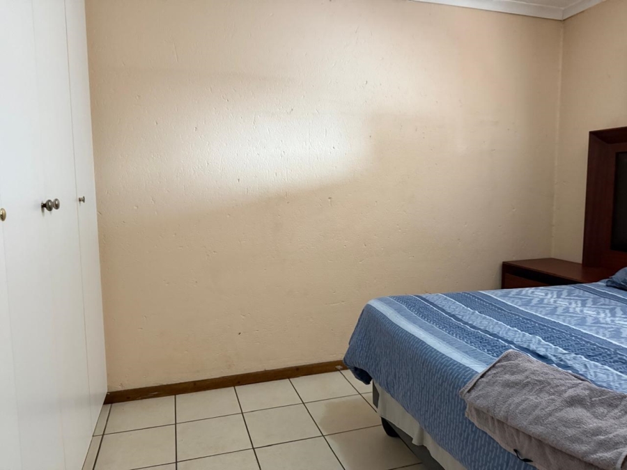 2 Bedroom Property for Sale in Rustenburg Central North West